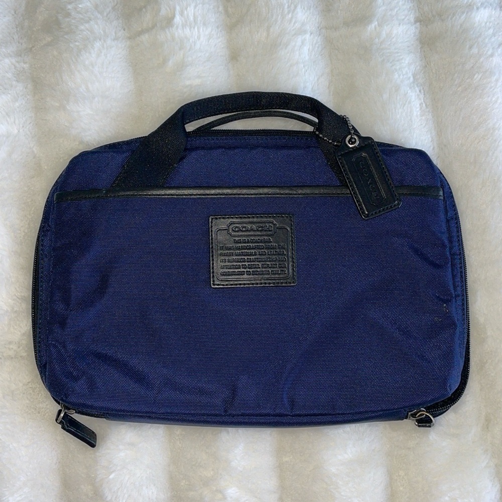Coach small device holder